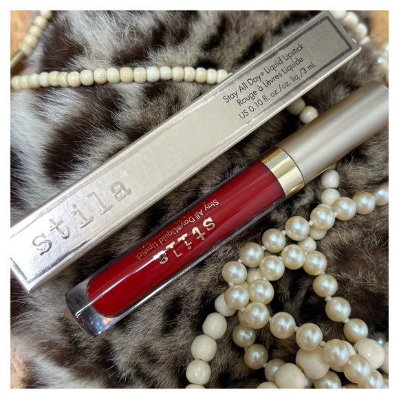 Stila Stay all Day liquid lipstick - Picture 5 of 7